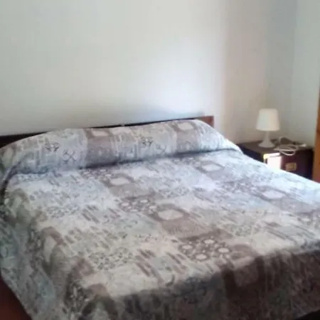 Sirolo, Via Buenos Aires, Quadrilocale Con 2 Bagni, Giardino Sirolo